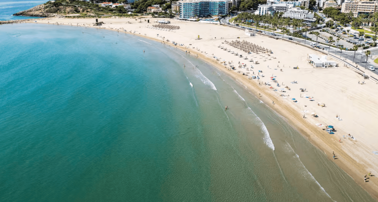 Half Board Spain πͺπΈ with everything included! βοΈπ§³ππ¨π