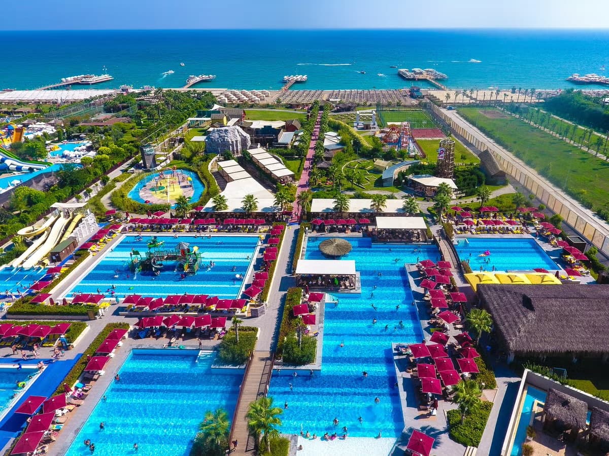 Popular 5 โญ Aska Lara Turkey ๐น๐ท