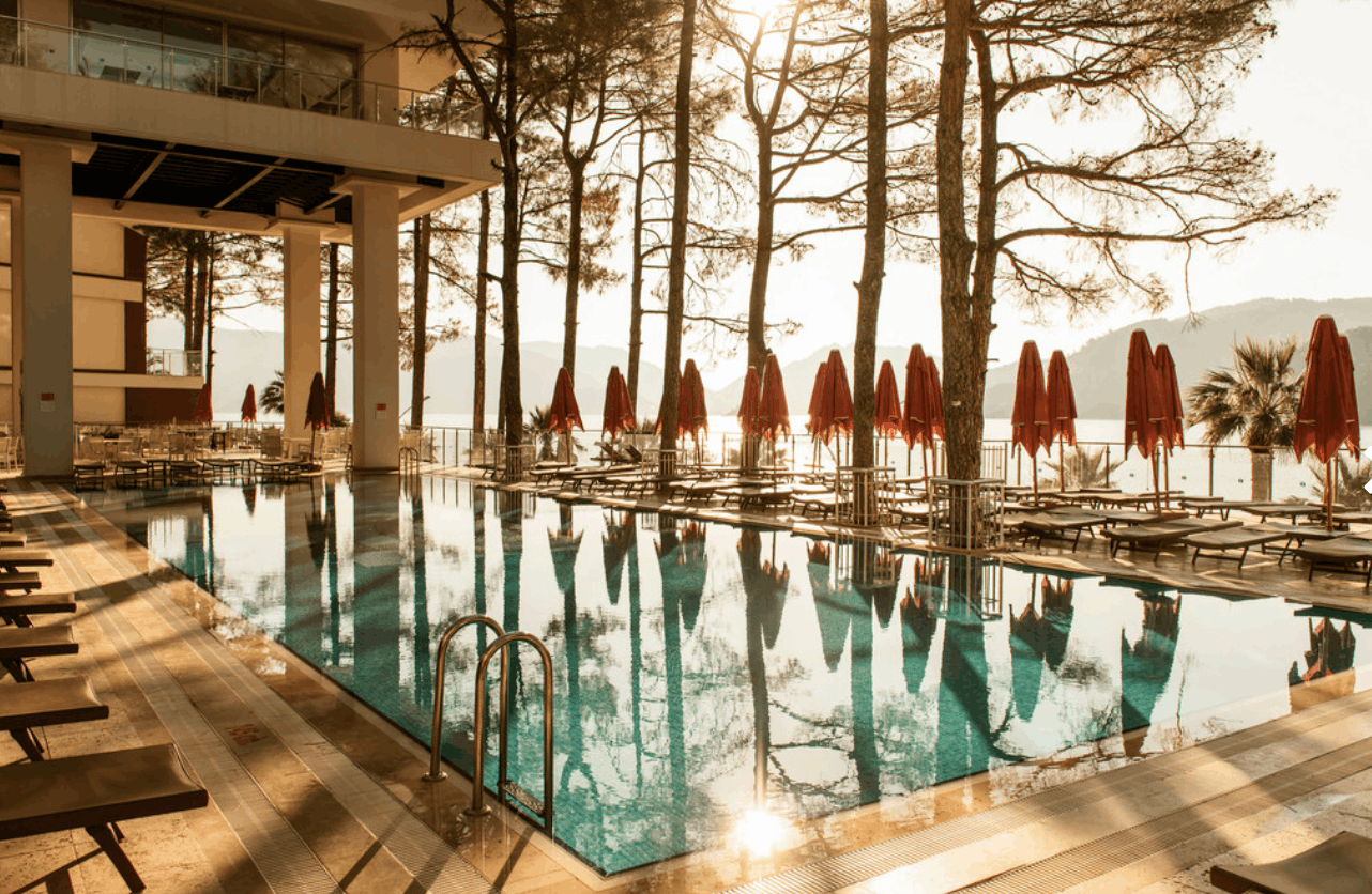 Luxury Lotus Beach ๐ด