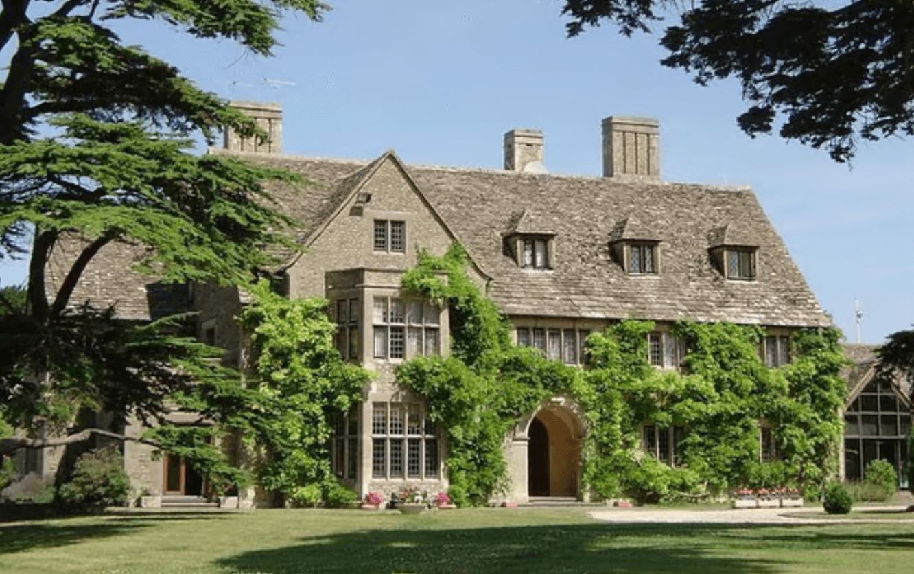 4 ⭐ Costswolds Hotel Stay for 2, Dinner & Breakfast