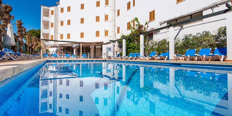 4 nights in Majorca for ยฃ99! ๐ช๐ธ