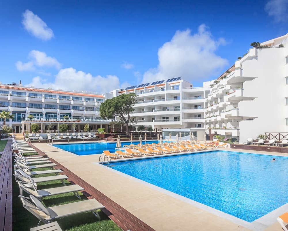 4* Portugal ๐ต๐น Lagos Escape!