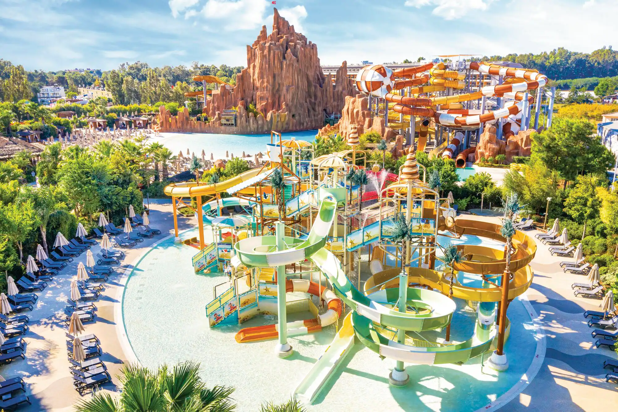 Land of Legends ð° Package holiday! ðĪŊ