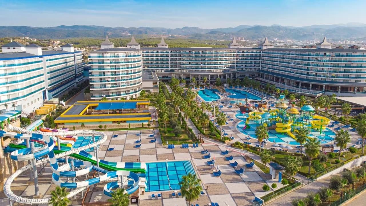 4 β Turkey πΉπ· All inclusive! Waterslides & beachfront! ποΈ